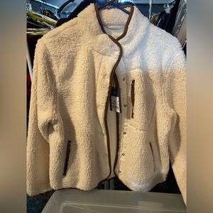 NWT Universal Thread Cream Sherpa Snap Jacket Small